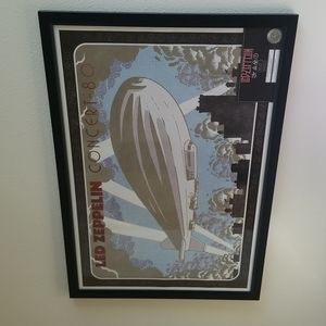 Concert 80 with blimp